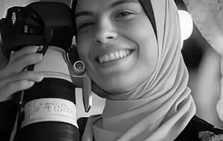 যুদ্ধইনো কি বুজে জীৱনৰ মূল্য! বৃহস্পতিবাৰে বিবাহ আছিল, বুধবাৰে ইজৰাইলী সেনাৰ বিমান আক্ৰমণত মৃত্যু গাজাৰ তৰুণী সাংবাদিকৰ