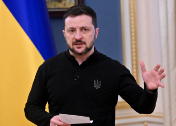 যুদ্ধ চলিবলৈ এডাল্ট ভিডিঅ’ৰ পৰা কৰ সংগ্ৰহ! আইন সলোৱাৰ পথত ইউক্ৰেইন