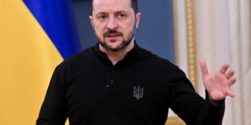 যুদ্ধ চলিবলৈ এডাল্ট ভিডিঅ’ৰ পৰা কৰ সংগ্ৰহ! আইন সলোৱাৰ পথত ইউক্ৰেইন