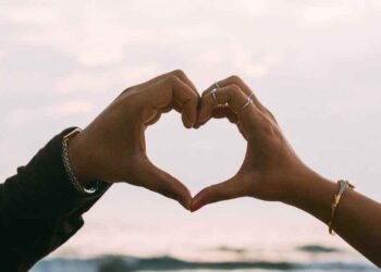 ইয়াকেই প্ৰেম বোলে নেকি? ৩ সন্তানক এৰি কিশোৰৰ সৈতে পলাল বোৱাৰী, আইনী বিবাহ কেনেকৈ হ’ব?