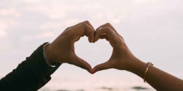 ইয়াকেই প্ৰেম বোলে নেকি? ৩ সন্তানক এৰি কিশোৰৰ সৈতে পলাল বোৱাৰী, আইনী বিবাহ কেনেকৈ হ’ব?