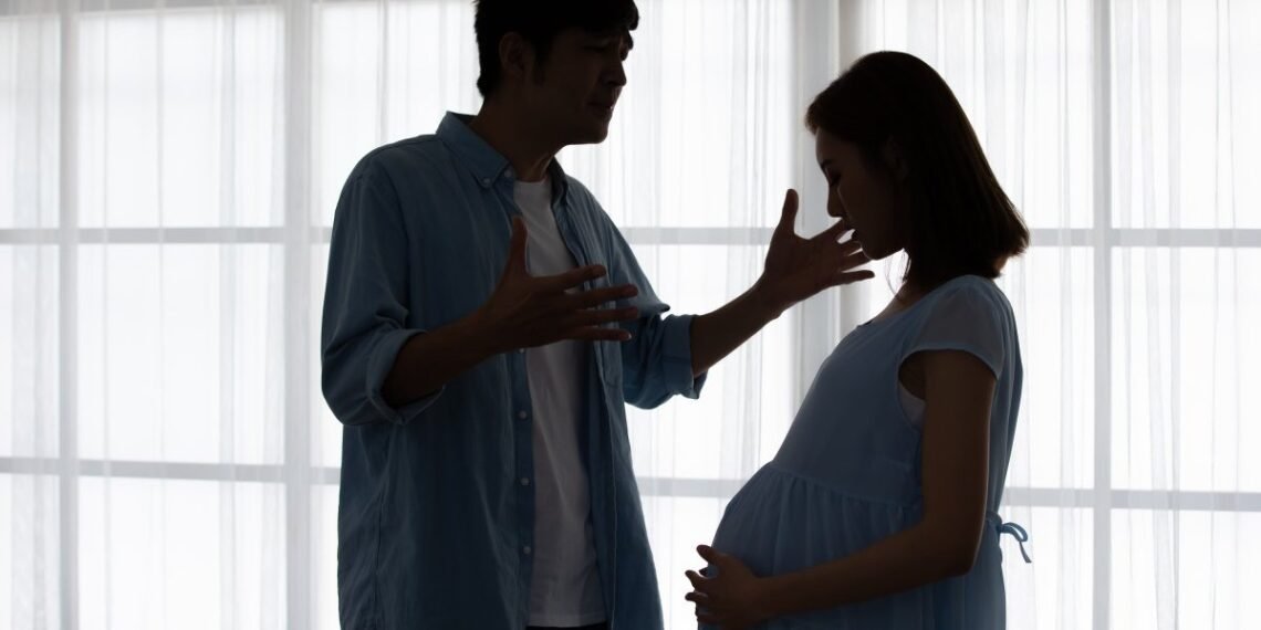 নিজৰ অজ্ঞাতেই অচিনাকী পুৰুষৰ শুক্ৰাণুৰে অন্তঃসত্ত্বা মহিলা! ঘটনাক লৈ উত্তাল হাস্পতাল, ক’ত কি ভুল হ’ল চিকিৎসকৰ?