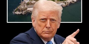 বিশ্বৰ সকলোতকৈ কুখ্যাত কাৰাগাৰক লৈ ডাঙৰ সিদ্ধান্ত ট্ৰাম্পৰ, ৬২ বছৰৰ পাছত আকৌ মুকলি হ’ল আলকাট্ৰাজ কাৰাগাৰ