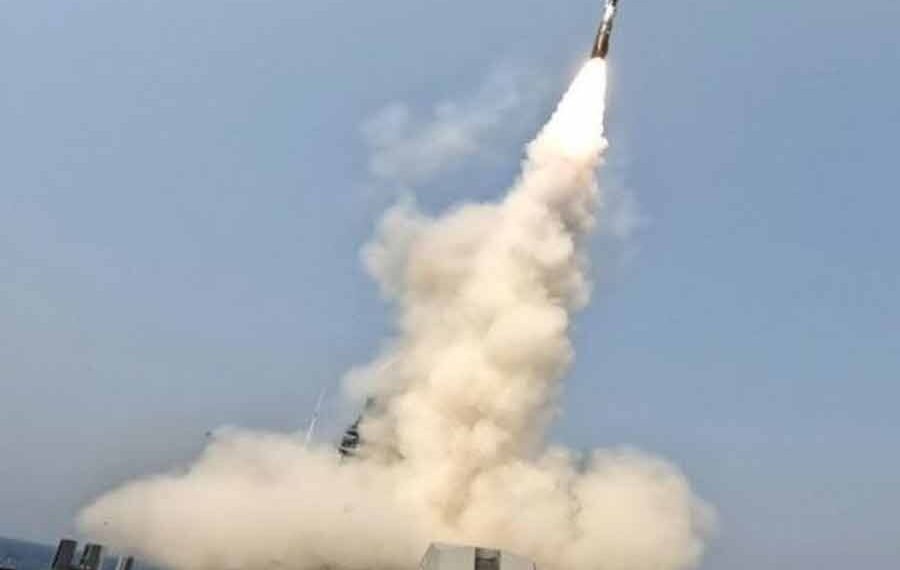 শত্ৰুক নিঃশেষ কৰাত পাৰ্গত ভাৰতৰ অস্ত্ৰভাণ্ডাৰ পঞ্চৰত্ন! পাক প্ৰত্যাক্ৰমণৰ বাবে ভাৰতে সাজু ৰাখিছে এই ৫ যুদ্ধাস্ত্ৰ