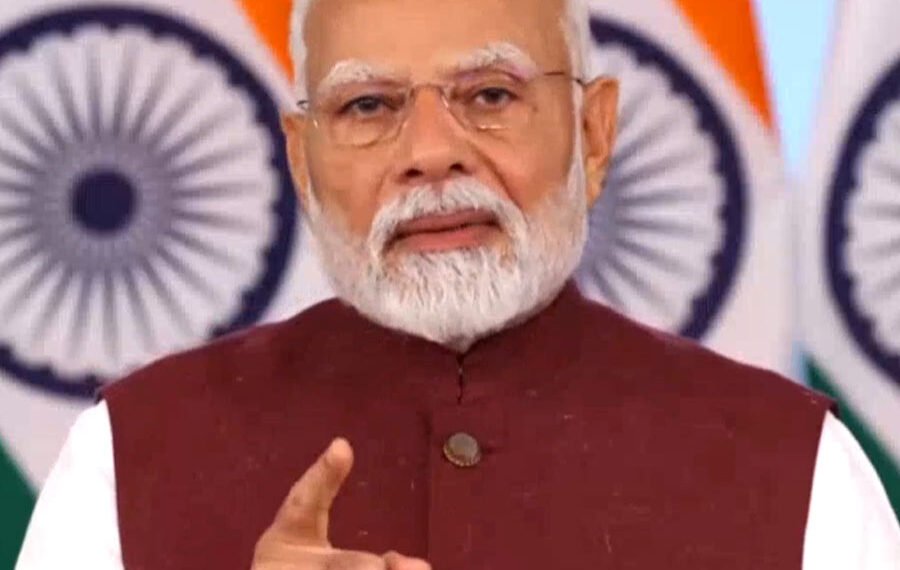 ভাৰতীয় সেনাক চ্যেলুট, অপাৰেছন সিন্দূৰ দেশৰ প্ৰতিগৰাকী নাৰীৰ নামত উৎসৰ্গা কৰিলোঃ PM মোদী