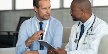 প্ৰস্ৰাৱত গতি দুৰ্বল? নিশা ঘনাই প্ৰস্ৰাৱ লগা, আঁৰত থাকিব পাৰে শৰীৰৰ এই অংগৰ কৰ্কট, কি কি লক্ষণে দেখা দিলে চিকিৎসকৰ পৰামৰ্শ ল’ব?