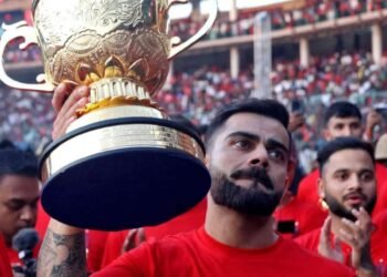 IPLৰ ট্ৰফি জয়ৰ উৎসৱত ১১ জনৰ মৃত্যু, প্ৰথম প্ৰতিক্ৰিয়া ব্যক্ত কৰিলে কোহলিয়ে, মুখ খুলিলে আৰ চিবিয়েও, কি কৈছে বিৰাটে?