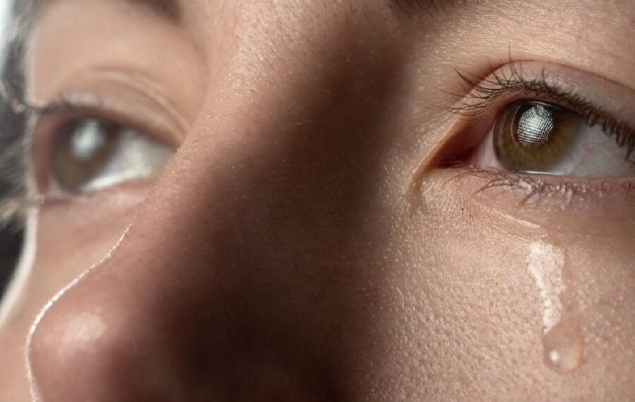 চকুৰ পানীতেই ধৰা পৰে জটিল ৰোগ! কেই টোপাল চকুপানীতেই ধৰা পৰিব কৰ্কট, আলঝাইমাৰ্ছ, কোনে ক’ত আৱিষ্কাৰ কৰিছে এই পদ্ধতি?