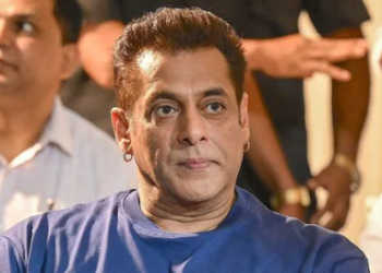 নাৰ্ভ আৰু মস্তিষ্কৰ বিৰল ৰোগত আক্ৰান্ত ছলমান খান! এই ৰোগৰ কোনো চিকিৎসা নাই নেকি? শৰীৰৰ যন্ত্ৰণাক লৈ কি কৈছে ভাইজানে?