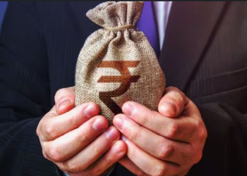 Aadhaar Card দেখুৱাই লৈ লওক ৫০ হাজাৰ টকাৰ ঋণ! কোনো গেৰেণ্টাৰ নোহোৱাকৈয়ে পাব ঋণ, কিন্তু কেনেকৈ?