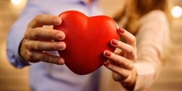 মাহত এবাৰ শাৰীৰিক মিলনতেই বাঢ়ে হৃদৰোগৰ আশংকা! কিমান সংগমত সুস্থ থাকে হাৰ্ট? চমকি উঠা কি বাখ্যা দিলে ফিটনেছ প্ৰশিক্ষকে