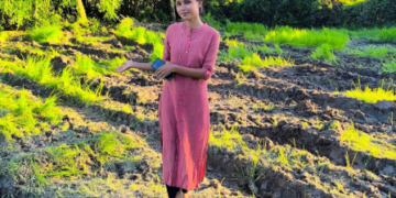 ‘আমি বাংলাদেশী নহয়, খিলঞ্জীয়াৰো অনুৰোধৰ মূল্য এই প্ৰশাসনৰ ওচৰত নাই!’ কিয় এই ক্ষোভ কৃষক পৰিয়ালৰ কন্যা গুণগুণৰ, লখিমপুৰৰ উচ্ছেদক লৈ কিয় চলিছে ৰাজ্যজুৰি চৰ্চা?