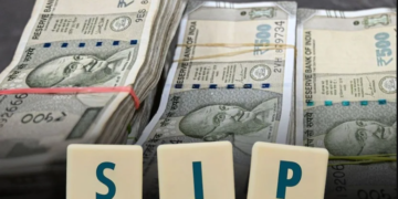 SIP ত ১০ লাখ টকা ৰিটাৰ্ণ আশা কৰিছে? ১০ লাখ ধন গোটাবলৈ কিমান দিন সময় লাগিব? মাহিলী বিনিয়োগ কিমান হ’লে কম সময়তে পাব এই ধন?