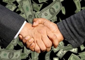 এই ৪ ৰাশি ব্যৱসায়ত সদায়ে সফল হয়, ধনলক্ষ্মীৰ আশীৰ্বাদত জীৱনত একো সামগ্ৰীৰেই অভাৱ নহয়