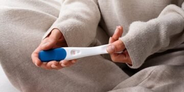 দেৰীকৈ বা বেছি বয়সত মাতৃ হোৱাৰ কথা ভাৱিছে? এই ৫ শাৰীৰিক পৰীক্ষা নকৰিলে পাছলৈ সমস্যাত পৰিব পাৰে আপুনি