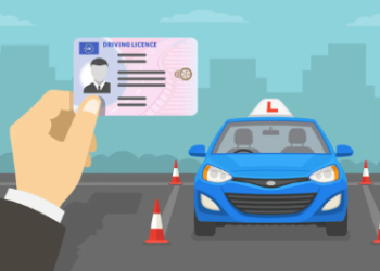 ড্ৰাইভিং লাইছেন্সৰ সৈতে মোবাইল-আধাৰ লিংক কৰিলেনে? কেনেকৈ লিংক কৰিব? নকৰিলে কি সমস্যা?