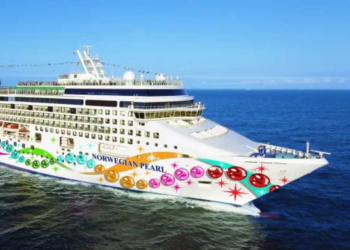 শৰীৰত ৰাখিব নোৱাৰিব কোনো বস্ত্ৰ! ১১ দিন নগ্ন লৈ বিলাসী সমুদ্ৰভ্ৰমণৰ স্বাদ দিছে ‘দ্যা বিগ ন্যুড বোট’য়ে, মানিব লাগিব এইকেইটা চৰ্ত