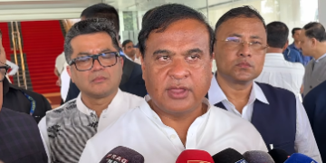 ইণ্ডিয়ান টাইম অনুসৰি নিশা প্ৰায় ১২ বজাত দিল্লী পাব জুবিন গাৰ্গৰ পাৰ্থিৱ দেহ! এয়াৰপৰ্টৰ ভিতৰত মুখ্যমন্ত্ৰীয়ে সম্বৰ্ধনা জনাই চমজি ল’ব জুবিনৰ দেহ