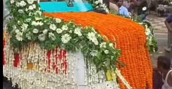 প্ৰস্তুতি প্ৰায় সম্পূৰ্ণ, জুবিন গাৰ্গৰ নশ্বৰ দেহ কঢ়িয়াই আনিবলৈ ফুলৰ মালাৰে সজাই থকা হৈছে স্বৰ্গৰথ