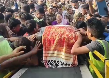 বন্ধুৰ সৈতে হাঁহি হাঁহি ওলাই যোৱা জুবিন, ছিংগাপুৰৰ পৰা অকলেই উভতিল কফিনত, কিয় লগত আহিব নোৱাৰিলে শেখৰ, সন্দীপন, সিদ্ধাৰ্থ?