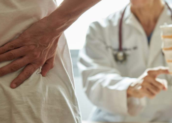 হাড়ৰ ৰোগ বাঢ়িছে ভাৰতীয়ৰ, আয়ডিন ভিটামিন ডিৰ অভাৱ প্ৰায়সকলৰেই সমস্যা হৈ উঠিছে, কিয় বাঢ়িছে এই সমস্যা?