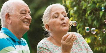 অৱসৰপ্ৰাপ্তসকলৰ বাবে ডাঙৰ সুযোগ, মাহত পাব ১১ হাজাৰকৈ টকা, জানি থওক সবিশেষ