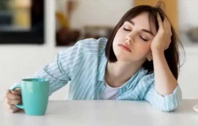 শৰীৰত পুষ্টিৰ ঘাটি, এই ৫ লক্ষণেই কৈ দিব পাৰে কি কি বিপদৰ সংকেত