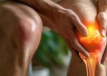 শৰীৰত ভিটামিন-খনিজৰ ঘাটি? ৫ লক্ষণক গুৰুত্ব নিদিলে মাৰাত্মক ৰোগে শৰীৰত বাঁহ বান্ধিব পাৰে