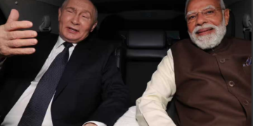 নিয়ম ভাঙি প্রধানমন্ত্ৰী মোদীয়ে আদৰিলে পুটিনক, ভাৰতলৈ আহি কেইবাটাও নিয়ম ভাঙিছে পুটিনেও, কি কি নিয়ম ভাঙিছে দুই ৰাষ্ট্ৰনেতাই?
