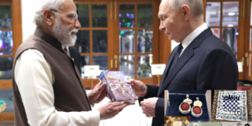 পুটিনলৈ ৬টাকৈ উপহাৰ, অসমৰ চাহ লৈ ৰাছিয়ালৈ উৰা মাৰিলে পুটিন, লগত নিলে কি কি উপহাৰ?