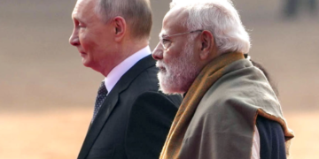 এটা দুটা নহয় ৰাছিয়াৰ সৈতে ১৬টা বিশেষ চুক্তিত স্বাক্ষৰ মোদী চৰকাৰৰ! ভাৰতক ৰাছিয়াই দিবলগীয়া অতি শক্তিশালী ‘নিশব্দ ঘাতক’ কি?