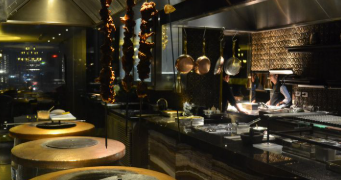 দিল্লীত খাবলৈ নাপাব সু-স্বাদু তন্দুৰী টিক্কা, তন্দুৰি ৰুটি, তন্দুৰি চিকেন, কিন্তু হঠাৎ কিয় দিল্লীত তন্দুৰিৰ ব্যৱসায় বন্ধৰ নিৰ্দেশ?