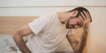 পুৱাই এইসমূহ কাম কৰাৰ অভ্যাস আছে? এইকেইটা অভ্যাসৰ কাৰণেই বাঢ়ে বেয়া কলষ্টেৰল, হৃদৰোগৰ আশংকা কমাবলৈ এৰক এইসমূহ অভ্যাস