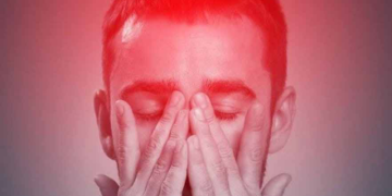 নিশা টোপনি গলেই নাক বন্ধ, অনবৰতে মূৰৰ বিষ, শীতত কিয় ভয়াৱহ হৈ উঠে ছাইনাচ? উপশমৰ উপায় কি?