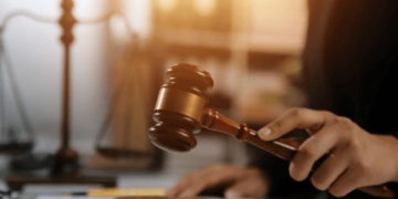 অৱশেষত অধিবক্তা পালে জুবিন গাৰ্গৰ হ***ত্যাৰ অভিযোগত অভিযুক্তই, ৭ অভিযুক্তৰ হৈ ন্যায়ালয়ত যুঁজ দিব এইগৰাকী অধিবক্তাই