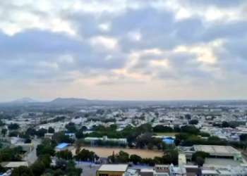 প্ৰায় প্ৰতিগৰাকী গাওঁবাসীৰ একাউণ্টে একাউণ্টে আছে কমেও ৭০০০ কোটিৰো অধিক ধন! এছিয়াৰ সকলোতকৈ ধনী গাওঁ, ভাৰতত থকা এছিয়াৰ ধনী গাঁৱৰ অৰ্থৰ উৎস কি?