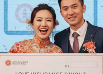 প্ৰেমৰ বীমা কৰিছিল প্ৰেমিকে, প্ৰেম এতিয়া বিবাহলৈ ৰূপান্তৰিত হ’ল, এক দশকৰ পাছত বীমাৰ পৰা কিমান লাখ টকা উপাৰ্জন কৰিলে নববিবাহিতাই?