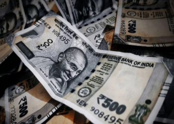 মাহিলী কিমান সঞ্চয় কৰিব? আপোনাৰ দৰমহা ৫০ হাজাৰ টকা নেকি? মাহিলী কিমান সঞ্চয় কৰিলে লাখপতি সহজেই হ’ব?