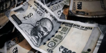 মাহিলী কিমান সঞ্চয় কৰিব? আপোনাৰ দৰমহা ৫০ হাজাৰ টকা নেকি? মাহিলী কিমান সঞ্চয় কৰিলে লাখপতি সহজেই হ’ব?