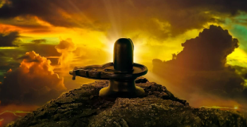 নিশাৰ ভাগত শিৱলিঙ্গৰ সন্মুখত প্ৰদীপ জ্বলোৱাৰ ওপৰিও কৰক এই কাম, দূৰ হ’ব মনৰ অন্ধকাৰ, সমৃদ্ধিয়ে ভৰাই তুলিব আপোনাৰ জীৱন