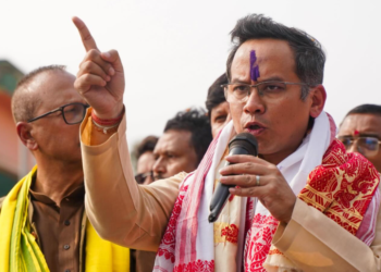 মুখ্যমন্ত্ৰীৰ প্ৰশ্ন, গৌৰৱ গগৈৰ উত্তৰ, ৰাজীৱ ভৱনৰ পৰা কি ক’লে গৌৰৱ গগৈয়ে?