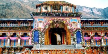 বদ্ৰীনাথ ধামলৈ যোৱাৰ কথা ভাবিছে নেকি? জানক কেতিয়া খুলিব মন্দিৰৰ দ্বাৰ