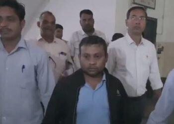 ভাৰততে থাকি ভাৰতকে প্ৰতাৰণা! পাকিস্তানক দেশৰ তথ্য প্ৰদান কৰি গ্ৰেপ্তাৰ চাবুৱাৰ বায়ুসেনা ঘাটিৰ কৰ্মচাৰী