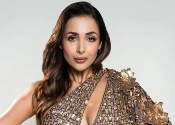 সৰু যুৱকহে পছন্দ কৰে মলাইকাই! বিয়া পাতিব নেকি ১৯ বছৰ সৰু হীৰা ব্যৱসায়ীৰ সৈতে?