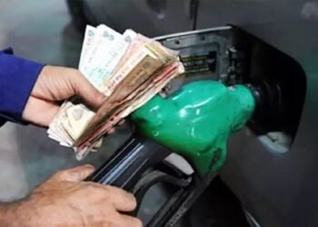 মূল্যবৃদ্ধি হ’ব নেকি পেট্ৰ’ল-ডিজেলৰ? কেন্দ্ৰই দিলে ইংগিত