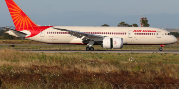 যুদ্ধৰ পৰিস্থিতিৰ মাজত পশ্চিম এছিয়াত আৱদ্ধ নাগৰিকক দেশলৈ অনাৰ সিদ্ধান্ত এয়াৰ ইণ্ডিয়া, ইণ্ডিগোৰ! আৰম্ভ বিশেষ বিমানসেৱাৰ