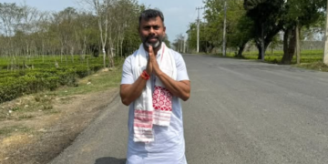 প্ৰত্যাশা, আকৌ এই বাটেৰেই বিধায়ক হৈ আহিম…! ধোদৰ আলিত বহি অসমবাসীক প্ৰণাম জনাই কি প্ৰত্যাশা জনালে ৰূপজ্যোতি কূৰ্মী অৰ্থাৎ ধনুকাইয়ে?