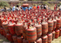 LPG চিলিণ্ডাৰ বুকিঙত ডাঙৰ সালসলনি, মাহত কেইটাকৈ পাব চিলিণ্ডাৰ, পূৰ্বৰ দৰে চিলিণ্ডাৰত ৰেহাই থাকিবনে?