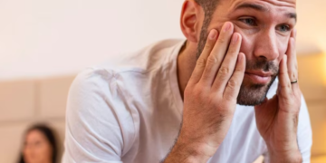 এই ৭ কাৰণত শৰীৰত হু হু কৰে কমি যায় শুক্ৰাণু! কমি যায় উদ্দমতা! সন্তান উৎপাদনত সমস্যা, পুৰুষৰ বাবে এই খবৰ