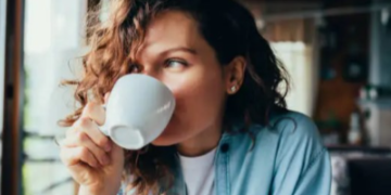 পুৱাই উঠি চাহ-কফি, ফলৰ ৰস খায়? পুৱাতেই এইকেইবিধ পানীয় সেৱন নকৰিবই অন্যথা…